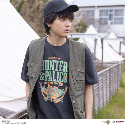 『モンスターハンターワイルズ』シーンイラストTシャツ 6（ハンター＆アイルー）