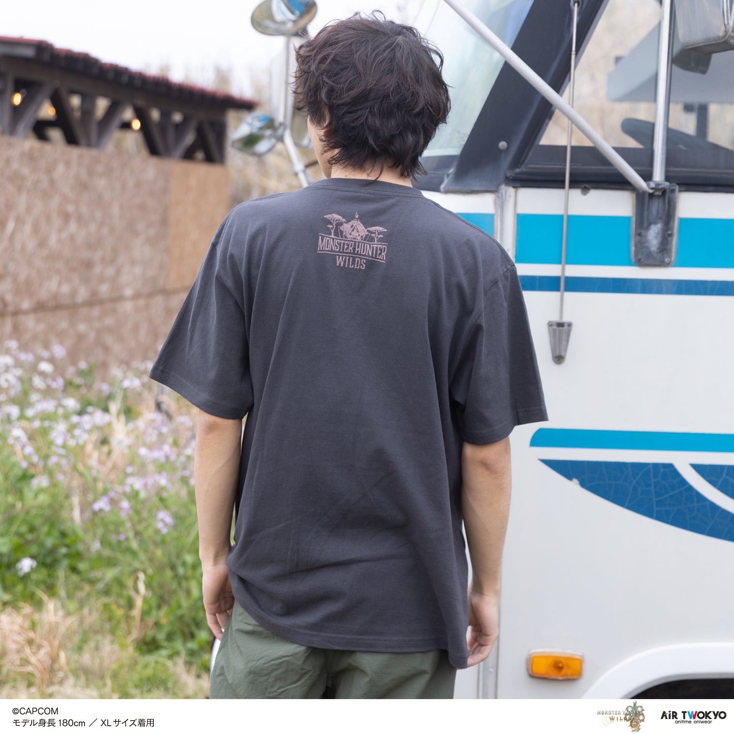 『モンスターハンターワイルズ』シーンイラストTシャツ 4（ルロウ）