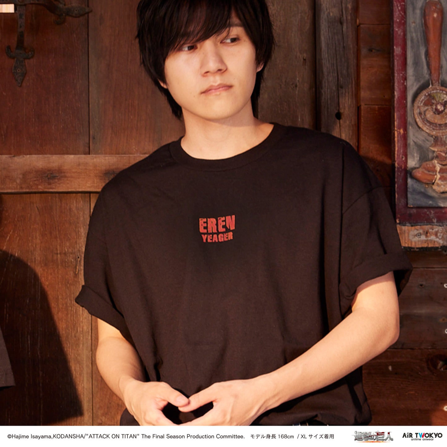 「進撃の巨人」 Season1~3コラージュグラフィックTシャツ　エレン
