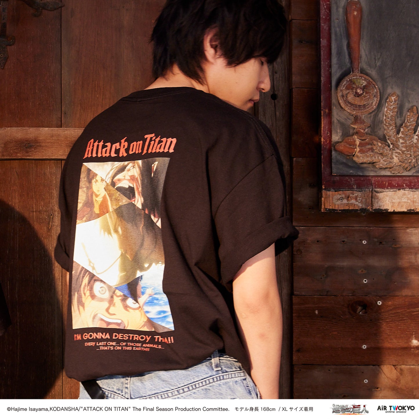 「進撃の巨人」 Season1~3コラージュグラフィックTシャツ　エレン