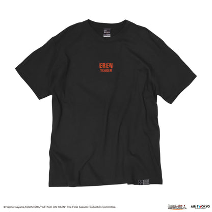 「進撃の巨人」 Season1~3コラージュグラフィックTシャツ　エレン