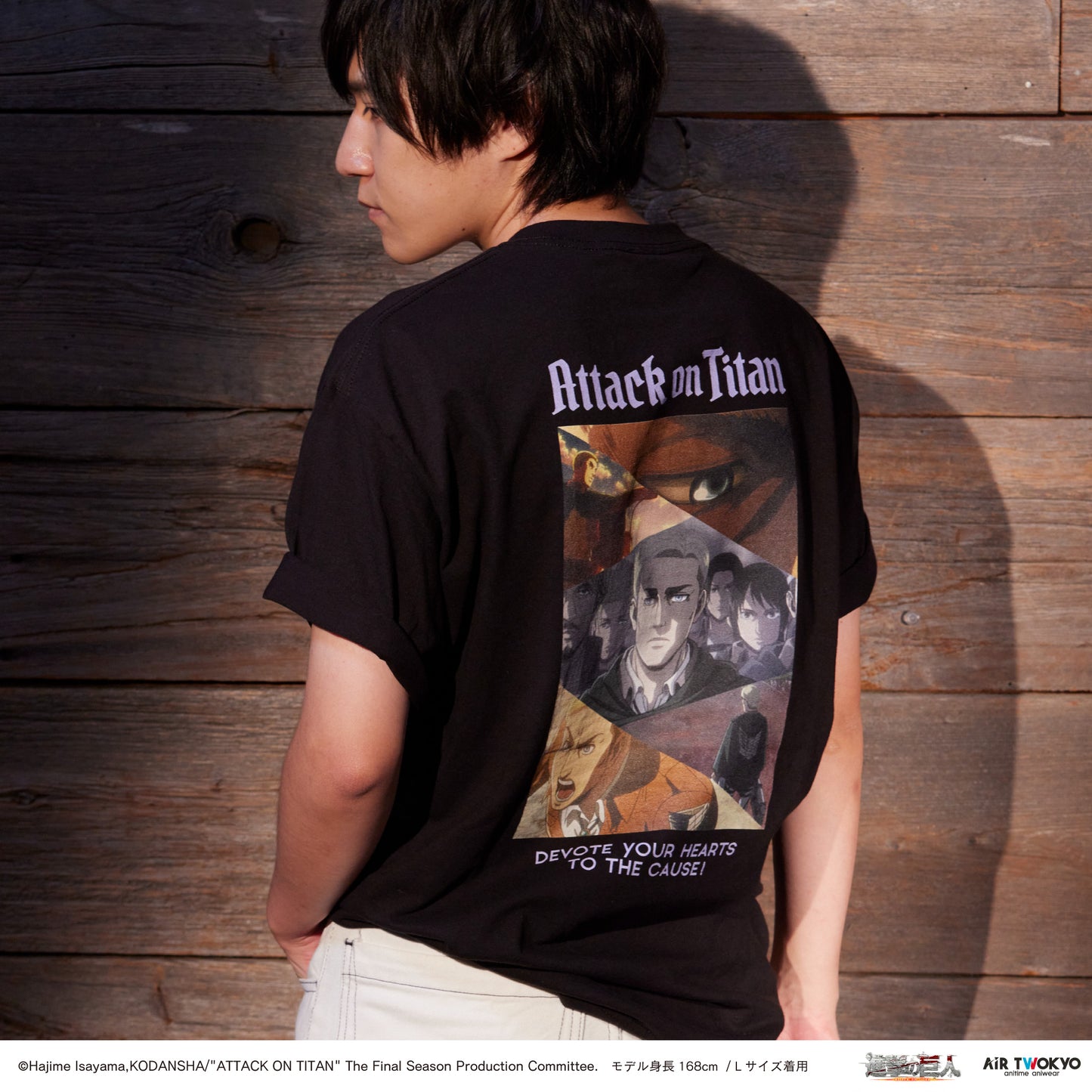 「進撃の巨人」 Season1~3コラージュグラフィックTシャツ　エルヴィン