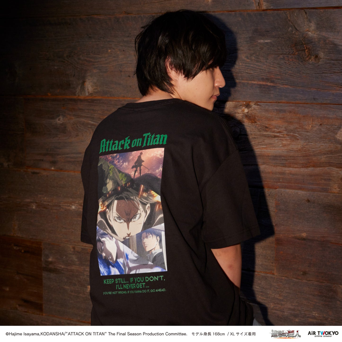 「進撃の巨人」 Season1~3コラージュグラフィックTシャツ　リヴァイ