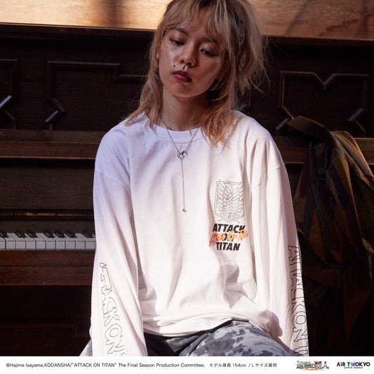 「進撃の巨人」 The Final SeasonコラージュグラフィックロングスリーブTシャツ