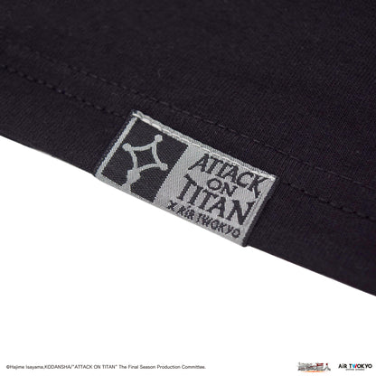 「進撃の巨人」 The Final Seasonマーレ　コラージュグラフィックロングスリーブTシャツ